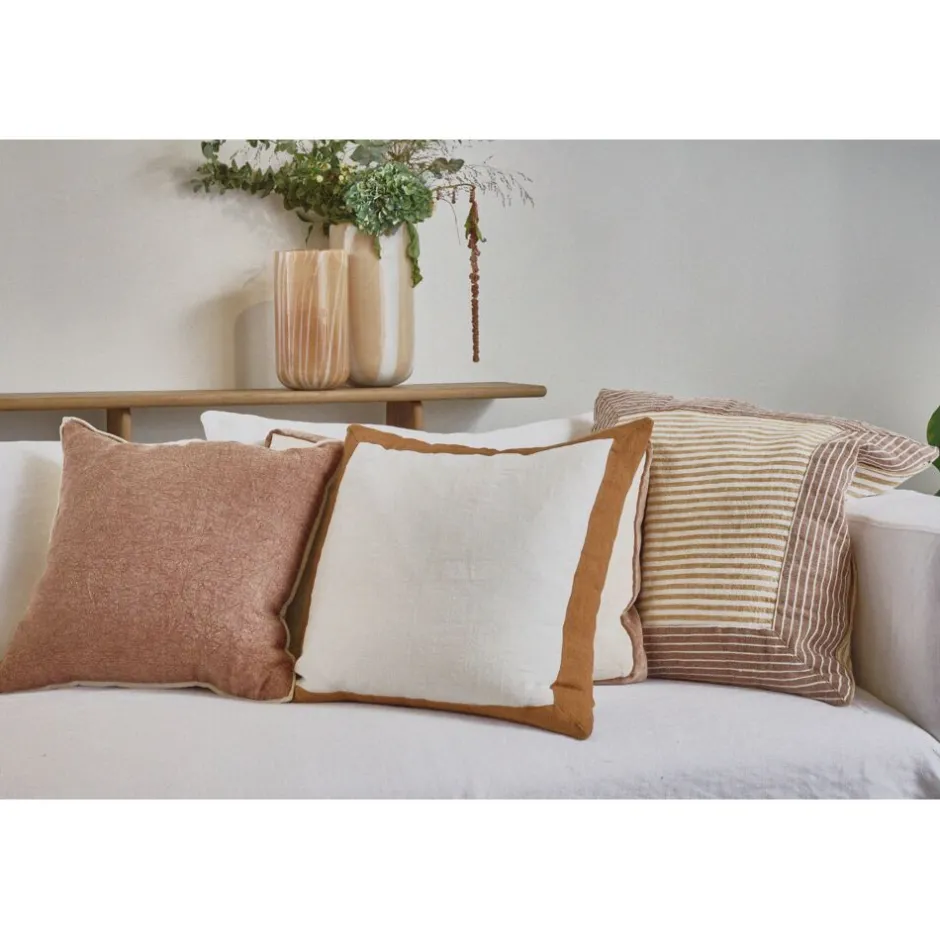Élégant coussin carré Saint-Tropez en lin naturel 50x50 cm - Ton rouille chaud - Décoration d'extérieur Pomax