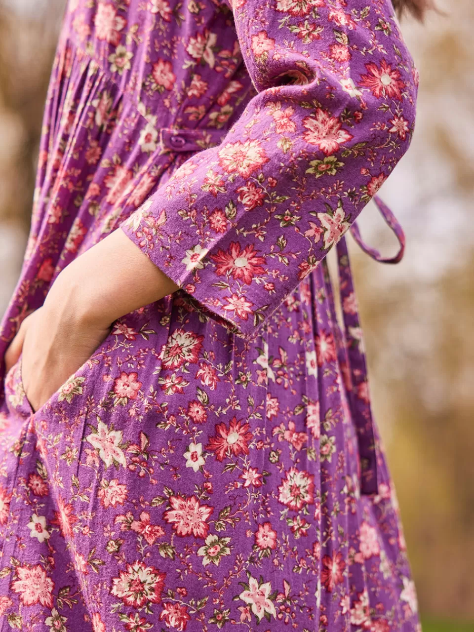 Robe Printanière Sarah - Style Jeune Femme Élégante - Disponible chez April Cornell