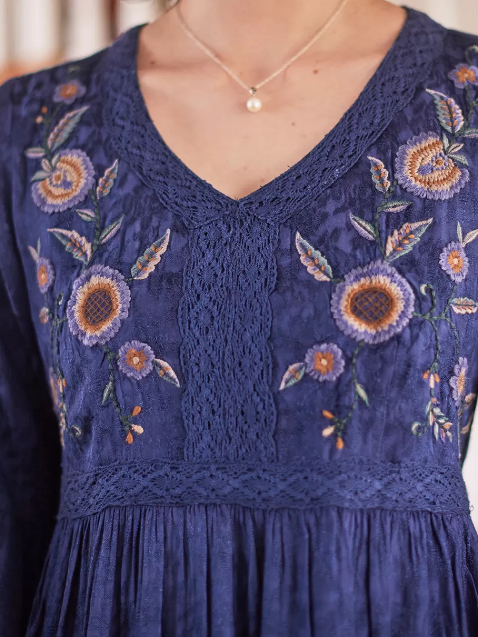 Robe Sérénade Élégante - Collection Printemps-Été | Boutique April Cornell