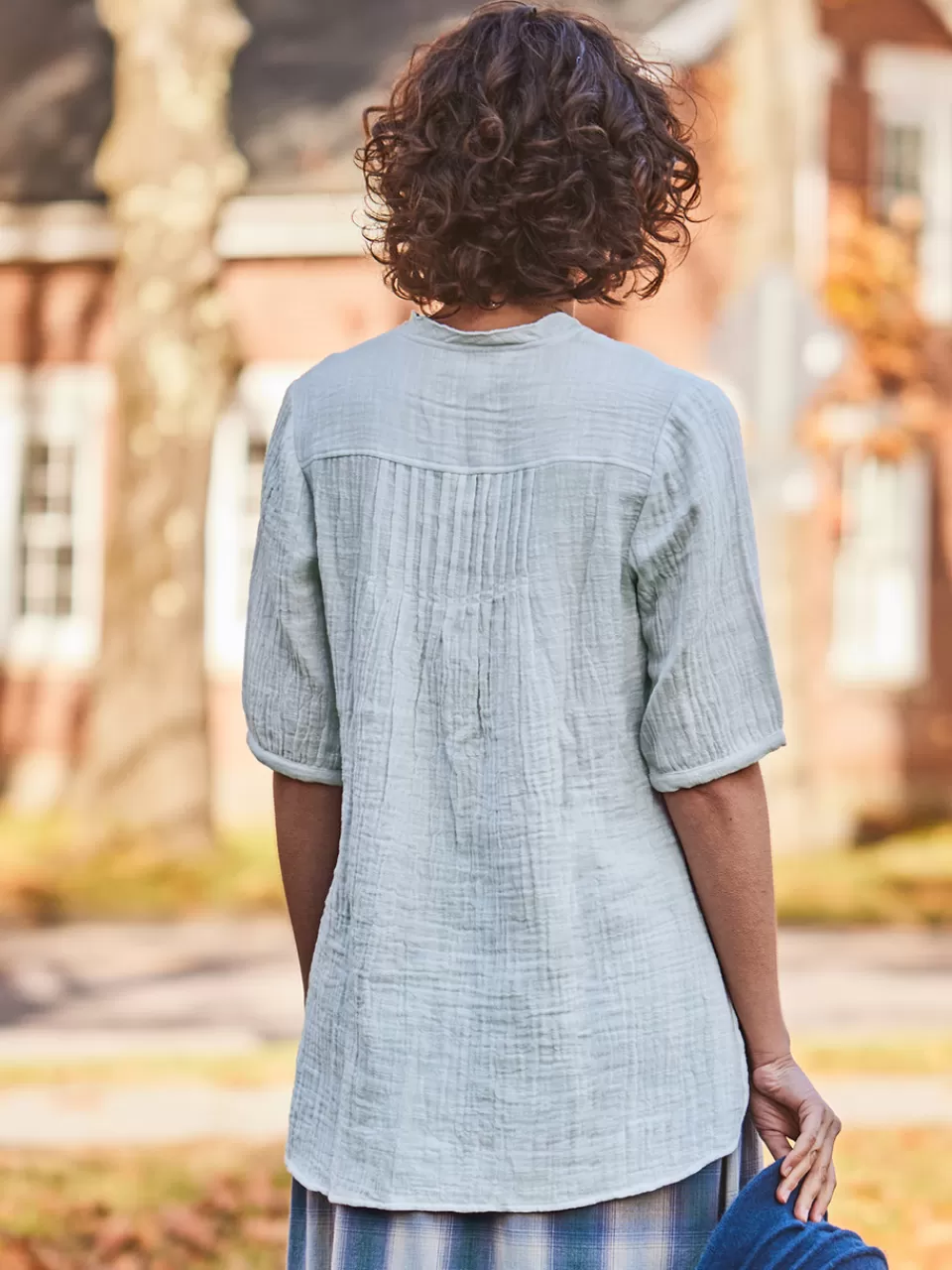 Chemise bohème à volants inspirée Shakespeare - Modèle exclusif April Cornell à prix doux