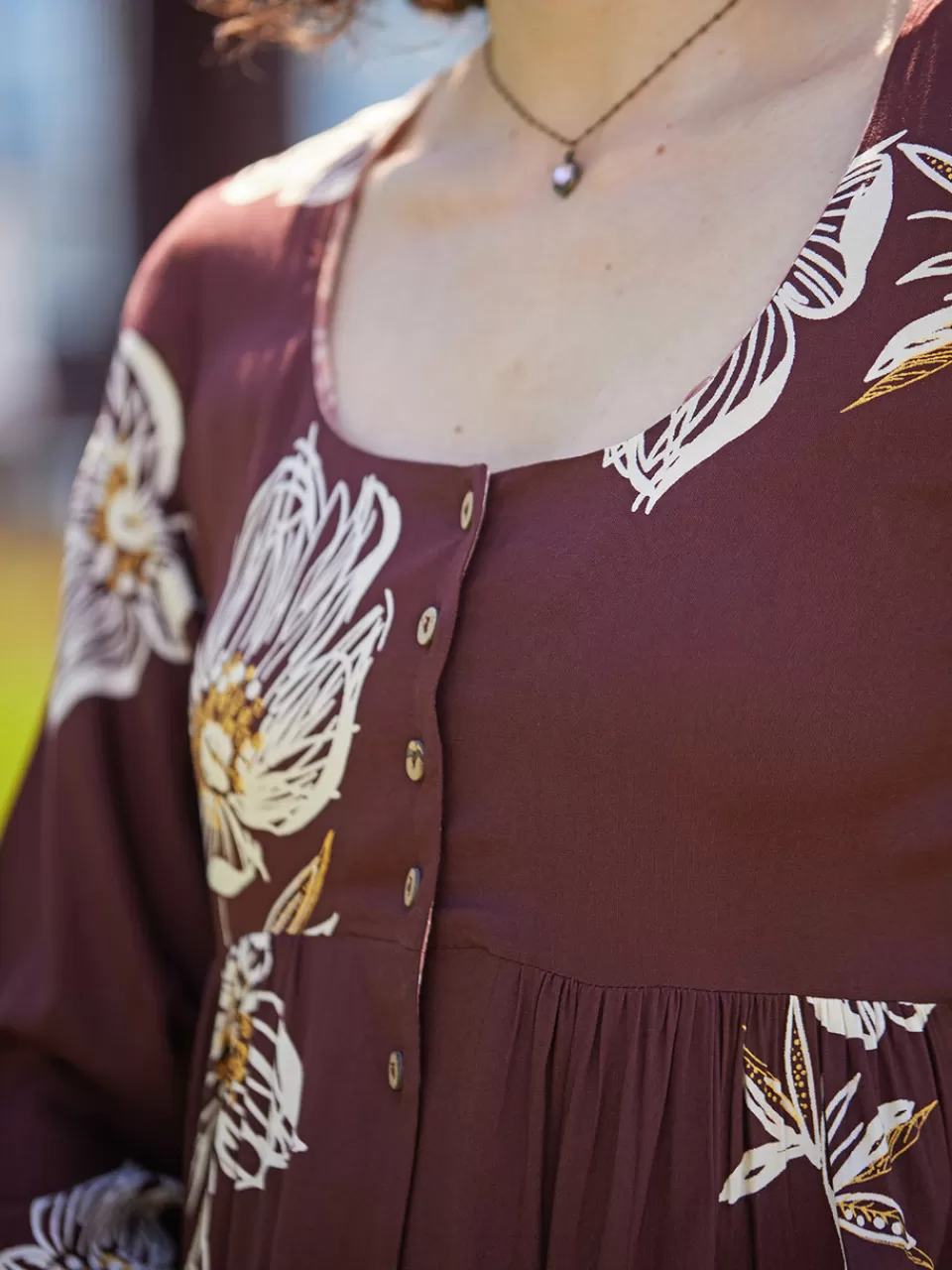 Robe Élégante à Motifs Floraux Dessinés - Collection Printanière April Cornell