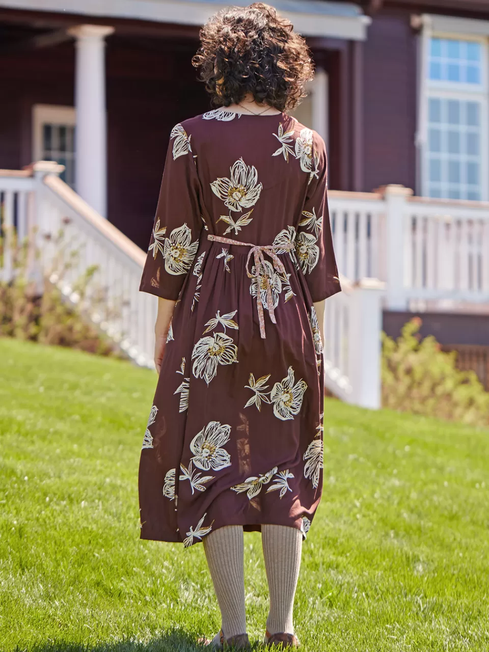 Robe Élégante à Motifs Floraux Dessinés - Collection Printanière April Cornell