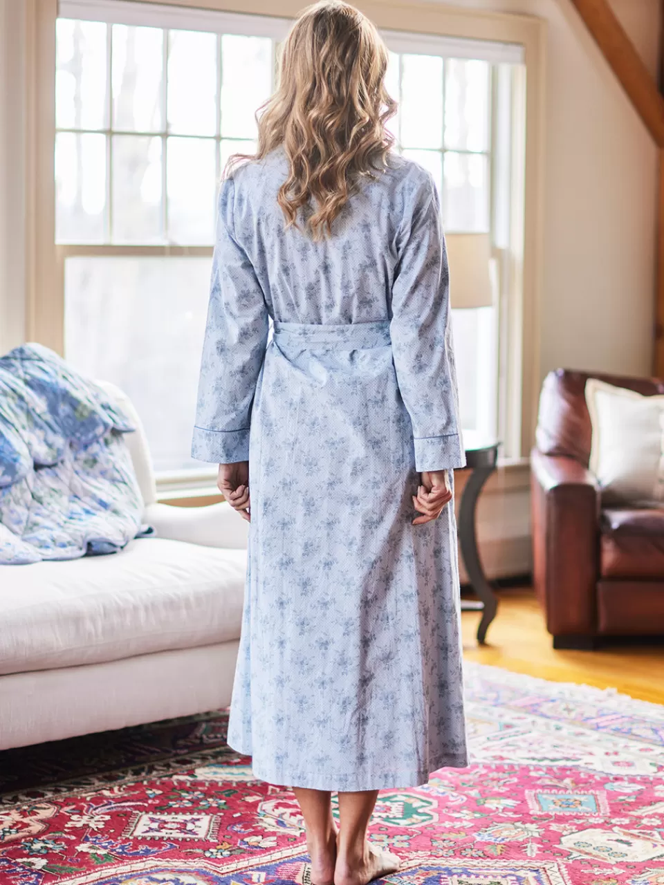Peignoir du Soir Élégant - Confort Douillet pour Nuits Paisibles | Collection Avril Cornell

(：Robe de Chambre Nocturne en Velours Côtelé - Création Exclusive Printemps-Cornell pour Moments Cocooning)

(：Tenue d'Intérieur Haut-de-Gamme - Modèle Céleste avec Broderies Artisanales | Marque Avril-Cornell Paris)
