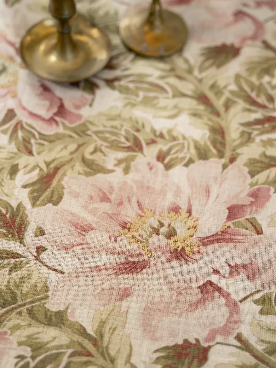 Nappe en Lin Élégante Splendeur - Décoration de Table Printanière | Boutique April Cornell