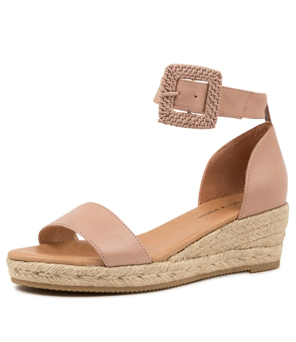 Élégantes Espadrilles Femme Printanières - Modèle Django & Juliette 
Semelle tressée avec bride cuir ajustable rose poudré - Collection botanique vert sauge