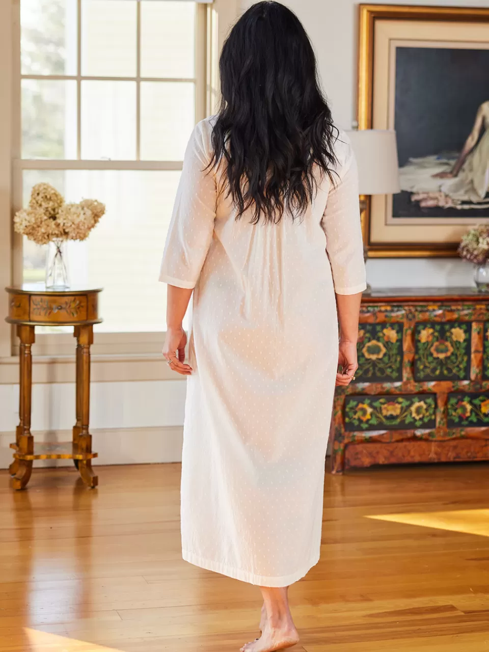 Découvrez la Chemise de Nuit Élégante en Dentelle à Motifs Suisses - Promotion Éclair April Cornell  

Nuit Étoilée : Chemise de Nuit Confortable April Cornell en Solde Express - Motifs Pointillés Typiques  

Avril Cornell : Chemise de Nuit Romantique à Pois Suisse - Dernières Pièces Disponibles en Promo Éclair !