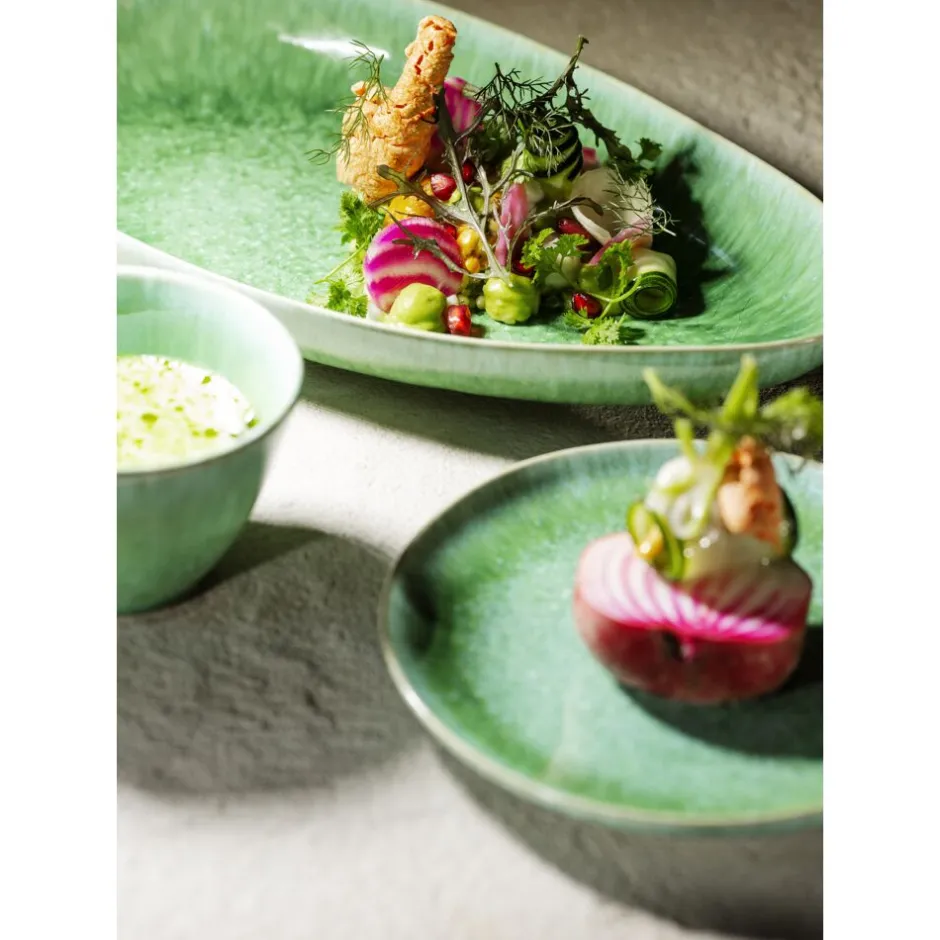 Assiette apéritive artisanale en grès émaillé - Diamètre 17 cm sur 2 cm de hauteur - Coloris vert feuillage - Collection Vaisselle-TREILLE Pomax