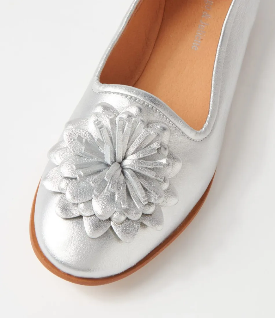 Mocassins DJANGO & JULIETTE pour femme - Cuir argenté métallisé avec détails Union, style intemporel pour élégance quotidienne