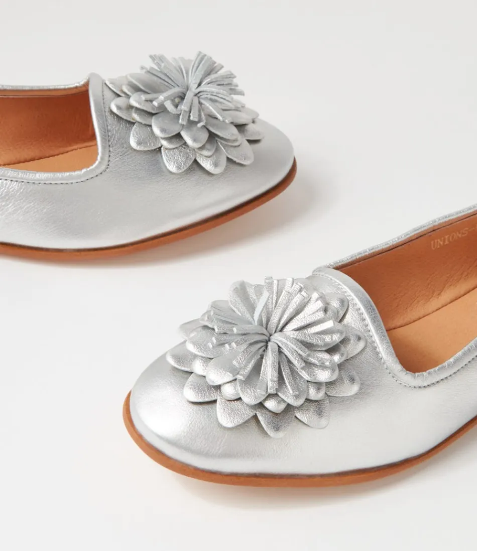 Mocassins DJANGO & JULIETTE pour femme - Cuir argenté métallisé avec détails Union, style intemporel pour élégance quotidienne