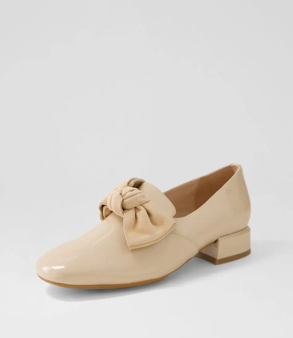 Mocassins Femme DJANGO-JULIETTE - Talons confortables en suède verni nuance latte, style urbain raffiné
