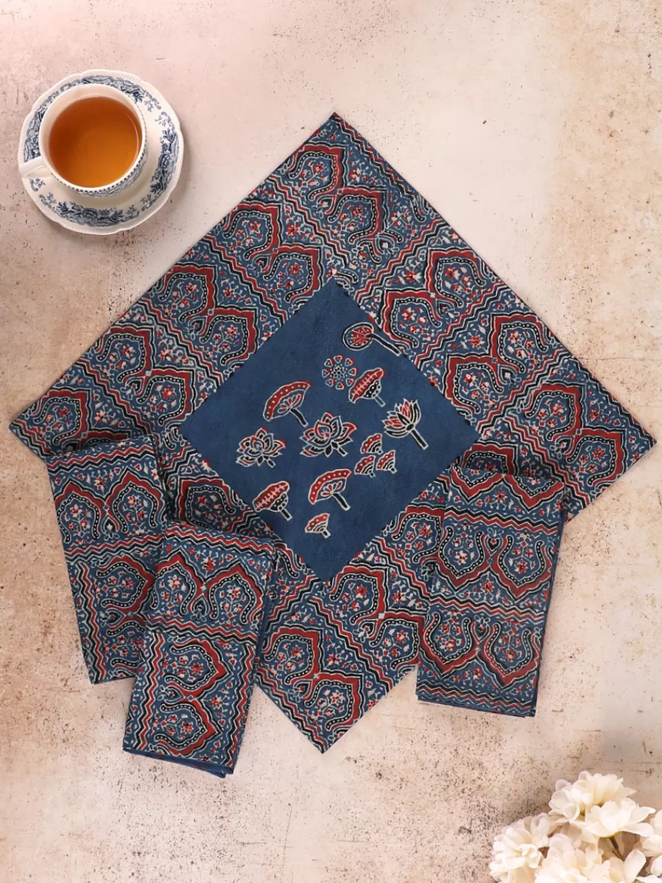 Lot de 4 serviettes en coton « Roses Vagabondes » - Teintures 100% végétales - Collection exclusive April Cornell - Promotion limitée !