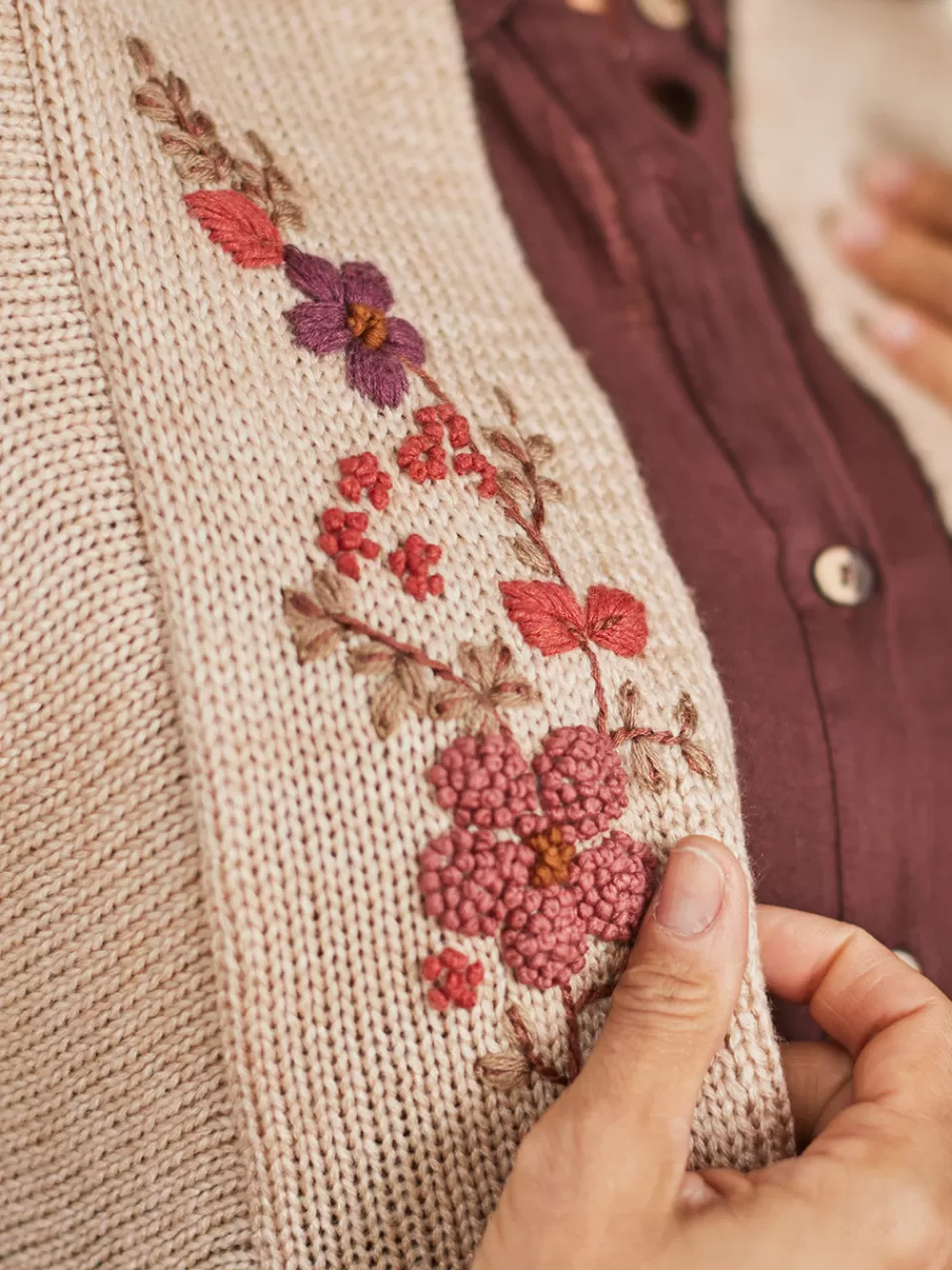 Pull bohème Angel Wood - Laine douce printemps avec détails brodés - Collection Marque April Cornell - Prix doux pour style élégant