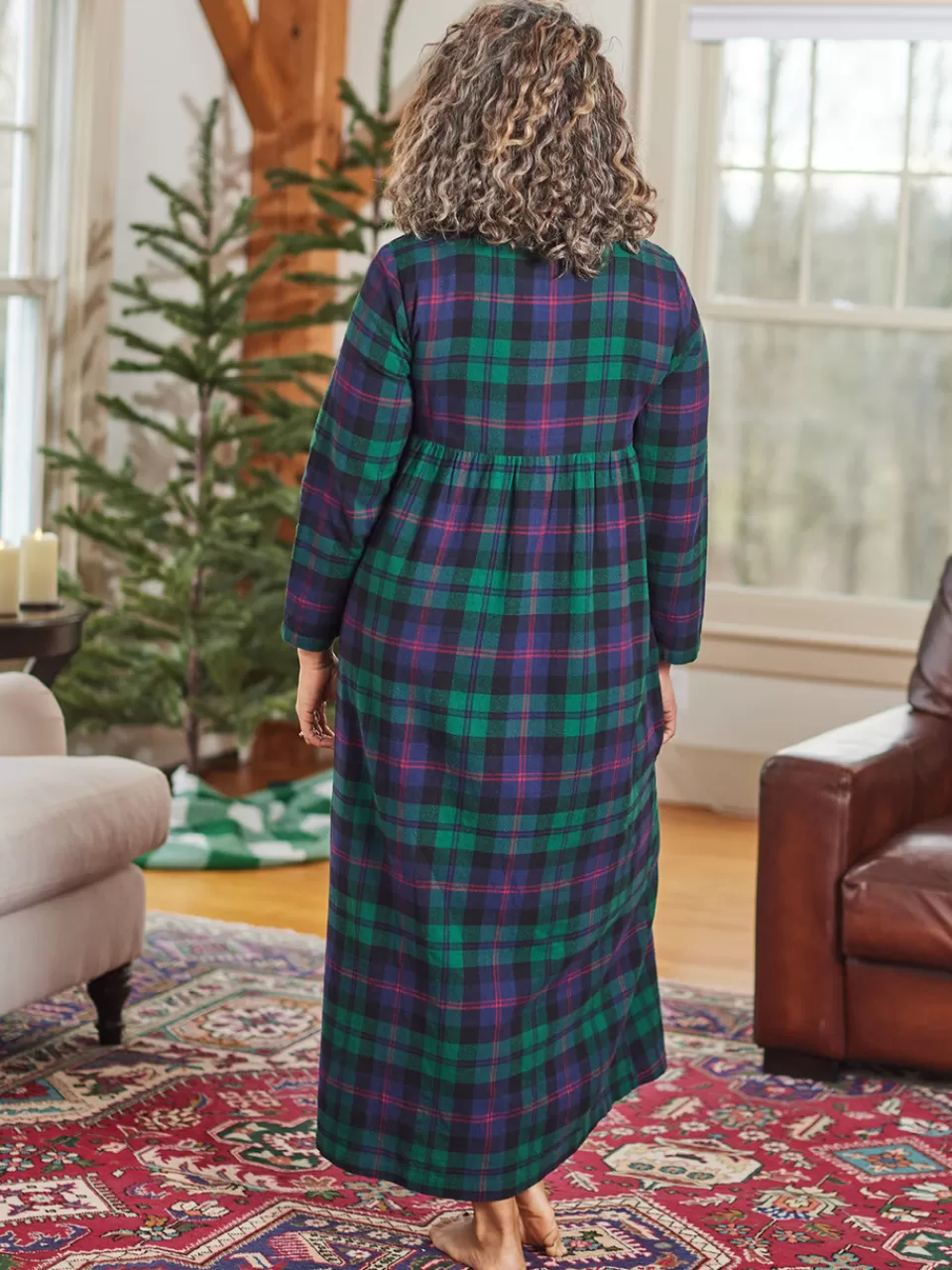 Chemise de Nuit Confortable pour les Soirs Féeriques de Noël - Collection Exclusive April Cornell

Nuage de Soie Nocturne : Pyjama d'Hiver Festif chez Boutique April Cornell

Nuit Étoilée de Décembre - Ensemble de Nuit Élégant | Créations April Cornell